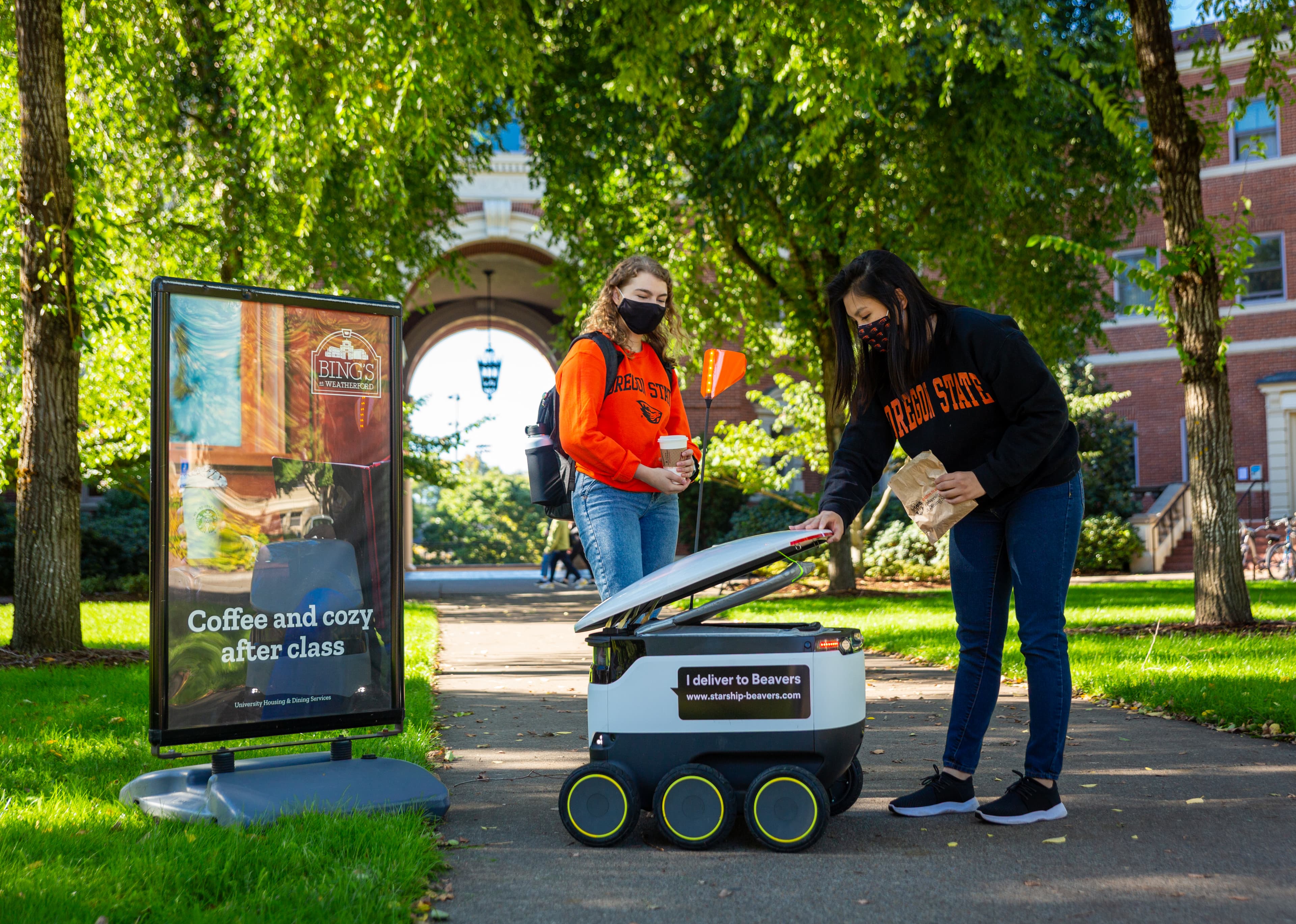 Starship Delivery Robot v6